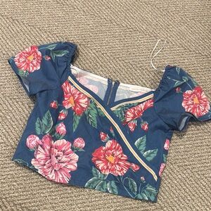 Pookie & Sebastian Floral Blue Crop Top size Small